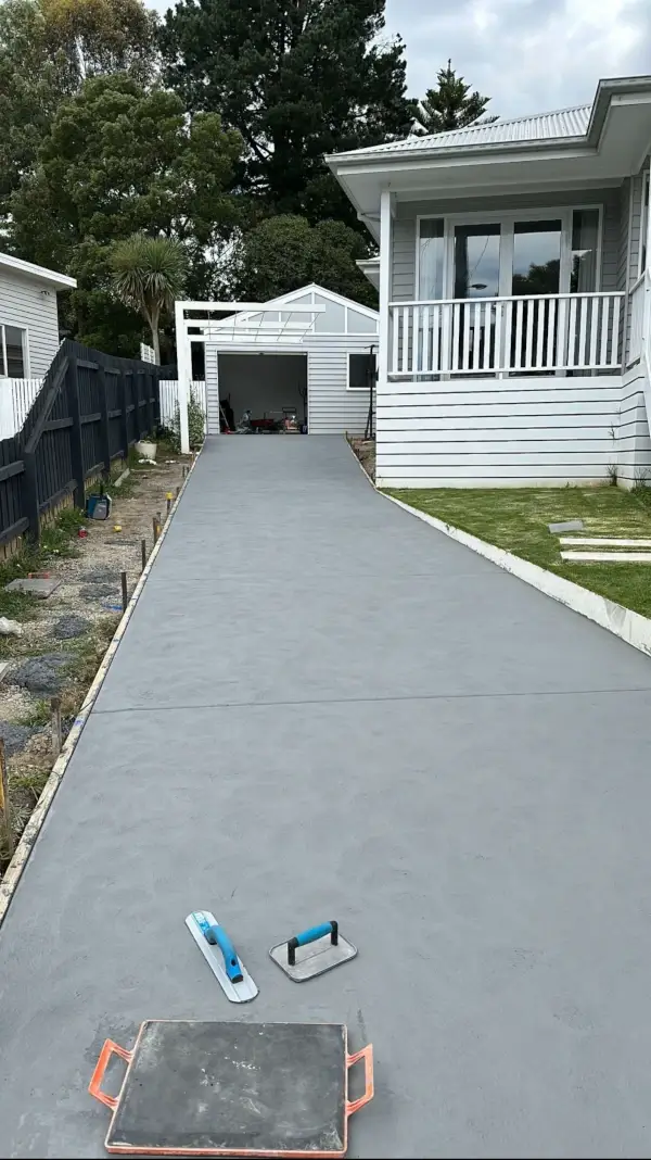 Coloured Stipled finished concrete driveway